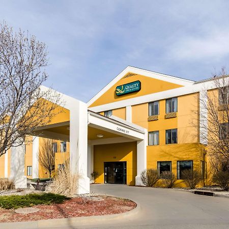 Quality Inn & Suites Μανχάταν Εξωτερικό φωτογραφία