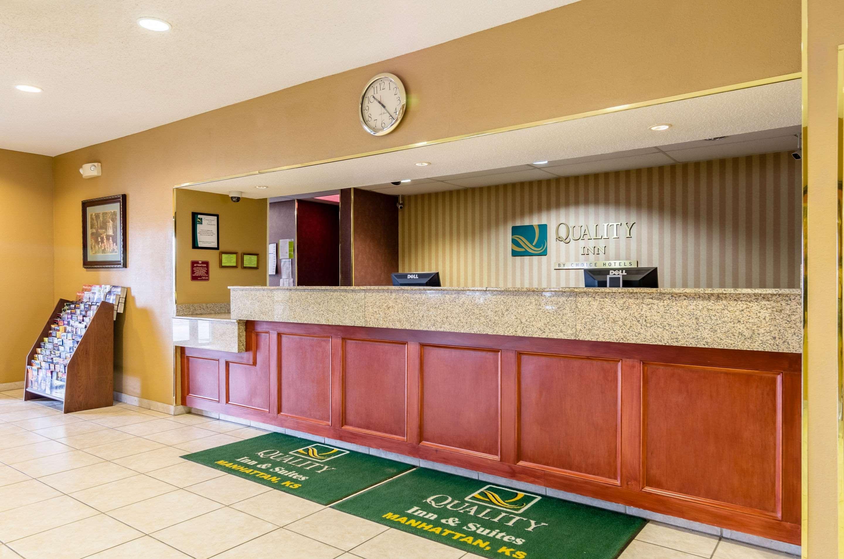 Quality Inn & Suites Μανχάταν Εξωτερικό φωτογραφία