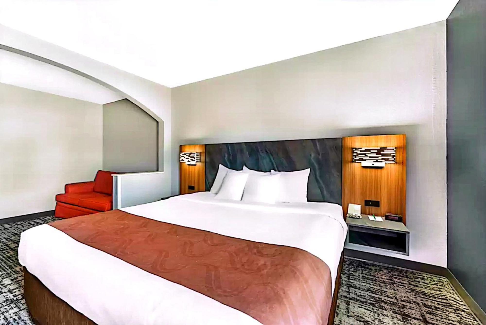 Quality Inn & Suites Μανχάταν Εξωτερικό φωτογραφία