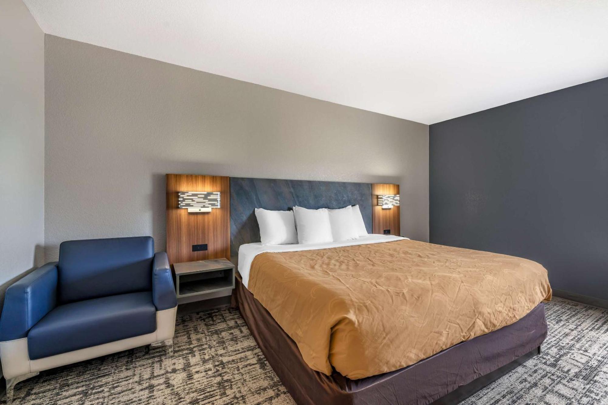 Quality Inn & Suites Μανχάταν Εξωτερικό φωτογραφία